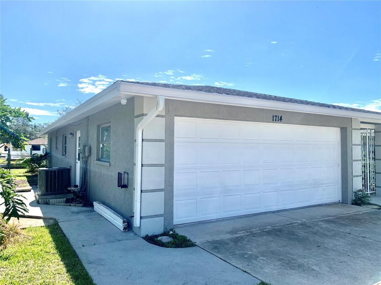 1714 Meadowood Street, Sarasota, FL 34231 Photo