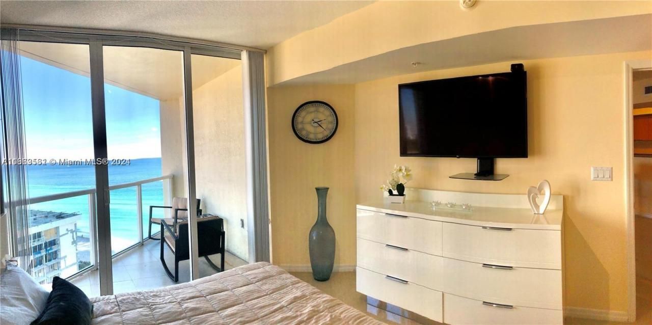 16699 Collins Ave, Unit 1705, Sunny Isles Beach, FL 33160 Photo