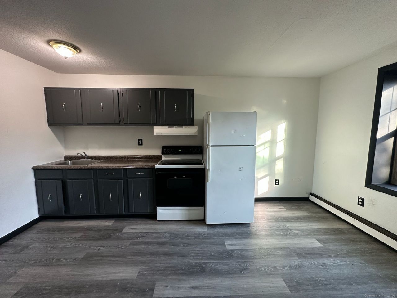 1660 East Main, Unit 4L, Waterbury, CT 06705 Main Photo