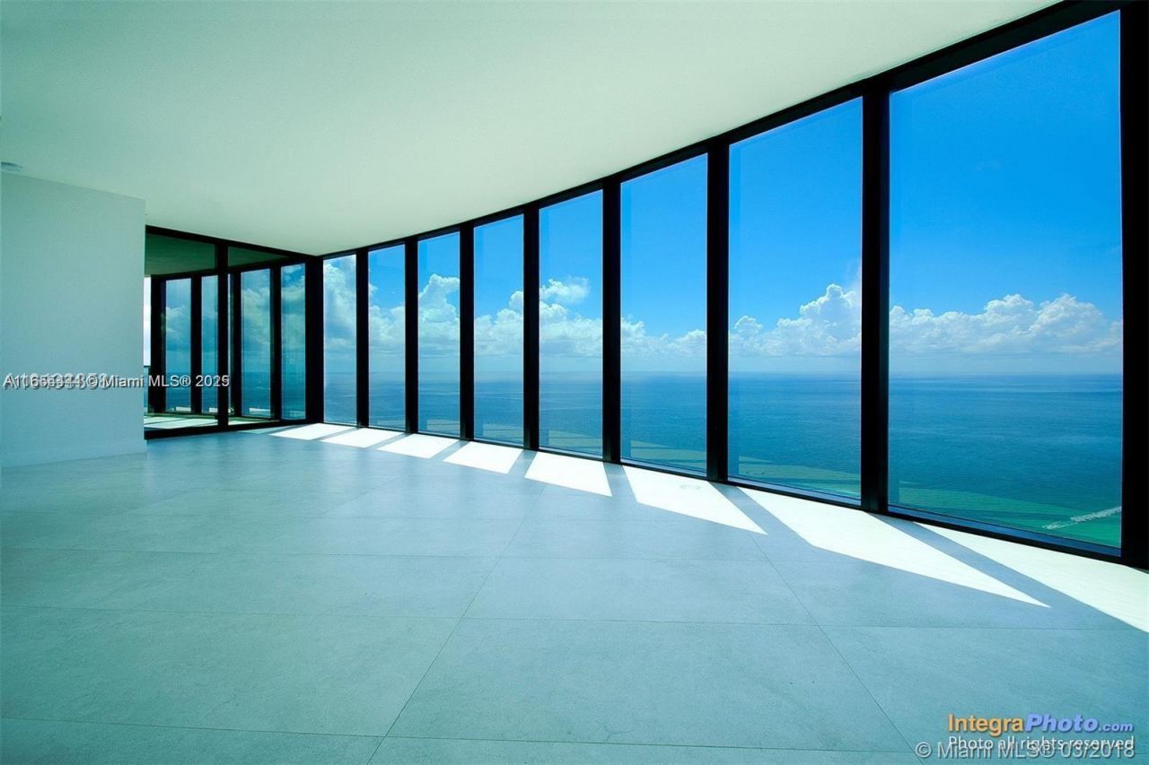 18555 Collins Ave, Unit 5001, Sunny Isles Beach, FL 33160 Photo