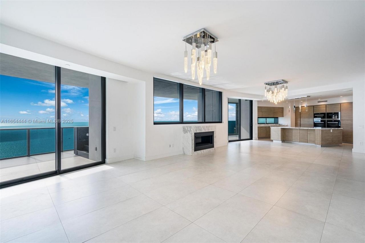 18555 Collins Ave, Unit 5001, Sunny Isles Beach, FL 33160 Photo