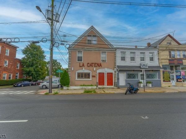 386 E Westfield Ave, Roselle Park, NJ 07204