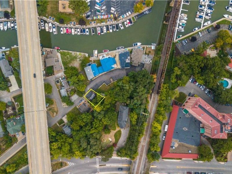 416 Riverdale Drive, Rocky River, OH 44116 Photo 2