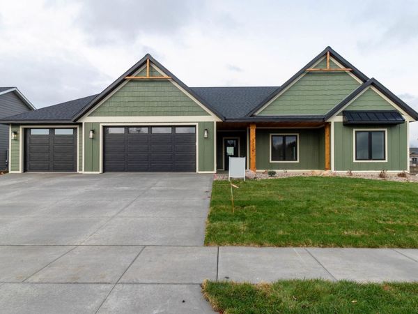 3235 Bella Terra Road NE, Rochester, MN 55906