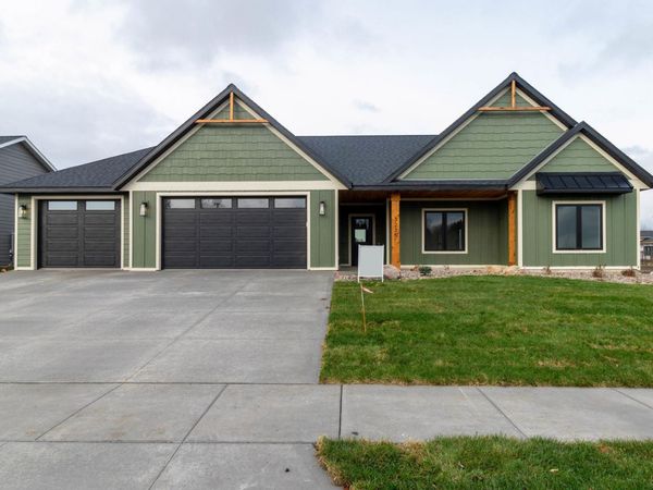 3235 Bella Terra Road NE, Rochester, MN 55906