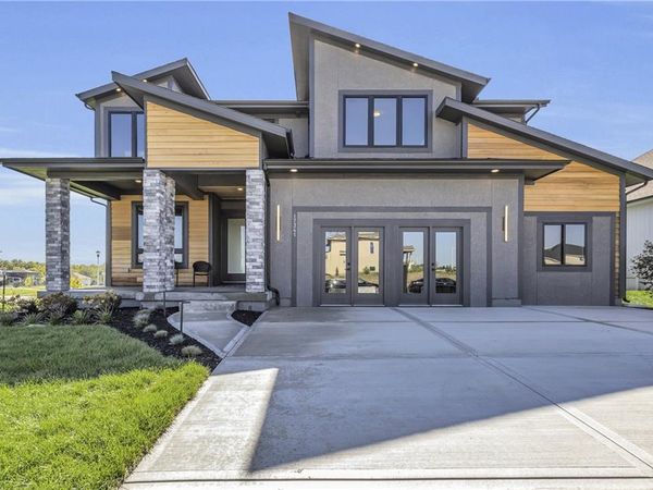 17341 W 169th Terrace, Olathe, KS 66062