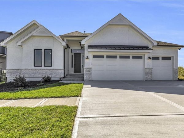 17359 W 169th Terrace, Olathe, KS 66062