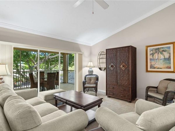 5817 Glencove DR, Unit 405, NAPLES, FL 34108
