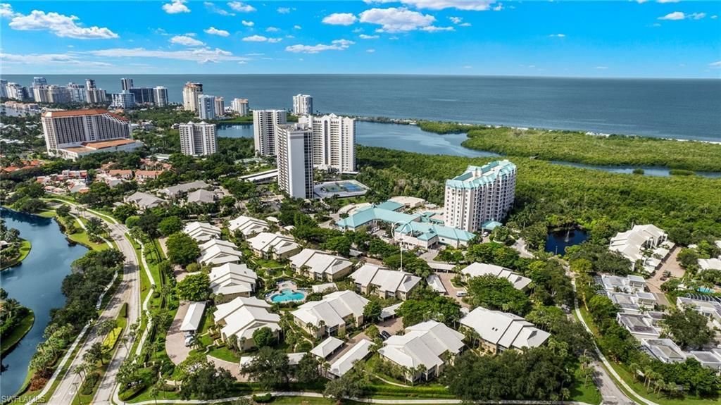 5817 Glencove Dr, Unit 405, Naples, FL 34108 Photo