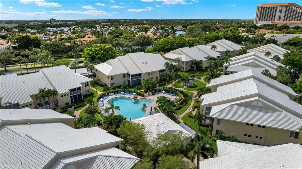 5817 Glencove Dr, Unit 405, Naples, FL 34108 Photo