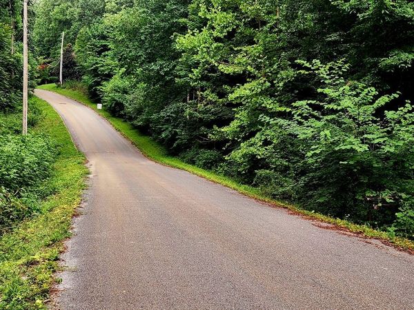 488 S Plantation Dr, Cookeville, TN 38506