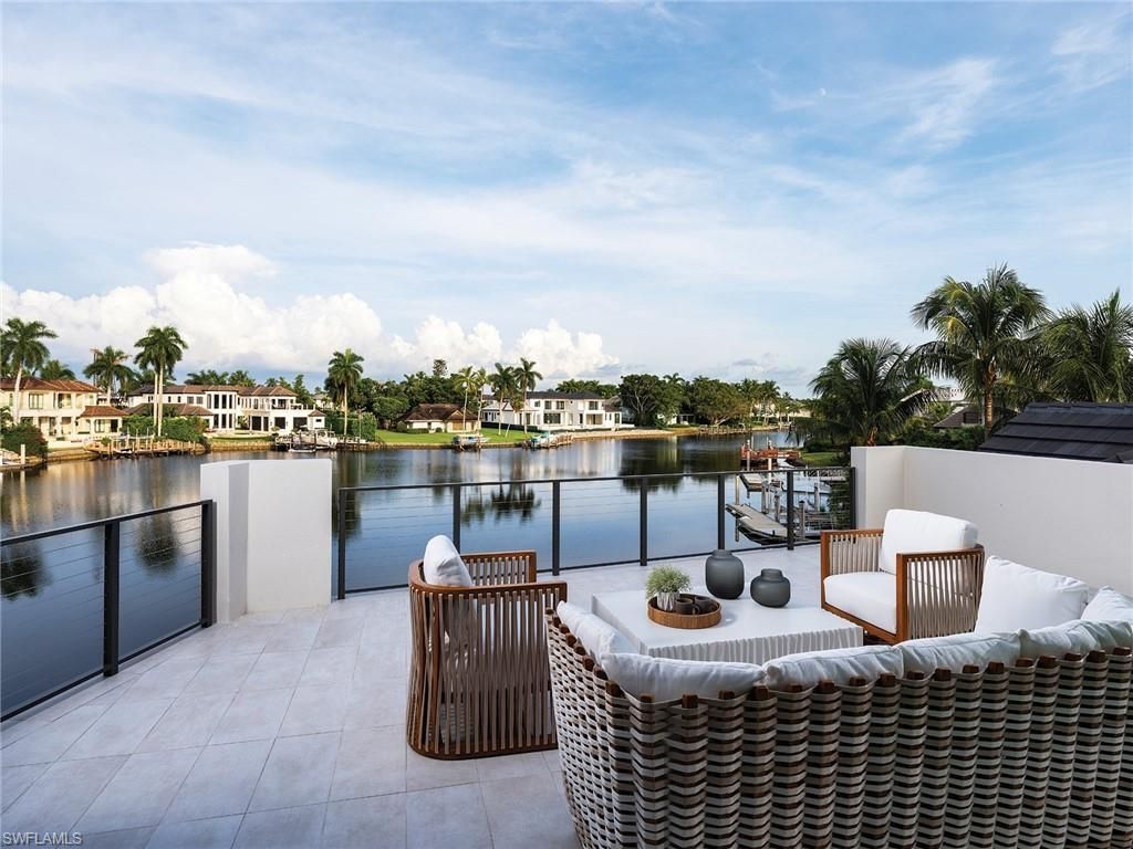 3131 Gin Ln, Naples, FL 34102 Photo