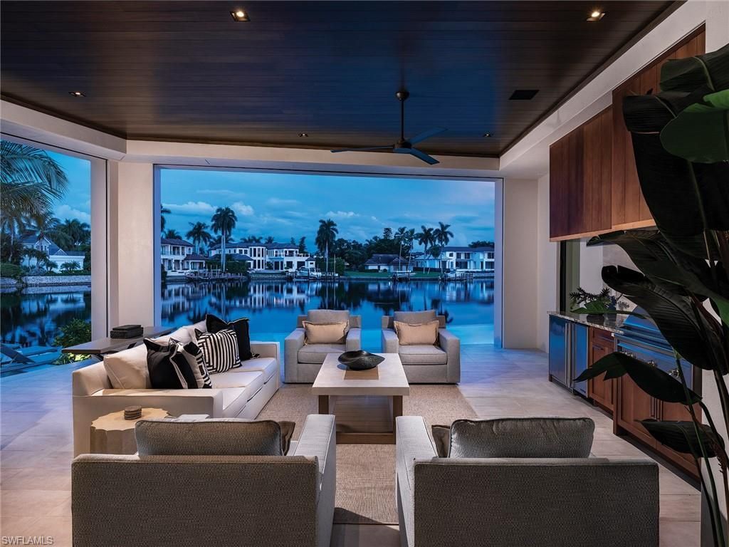 3131 Gin Ln, Naples, FL 34102 Photo