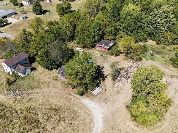 890 Portland Way North, Galion, OH 44833