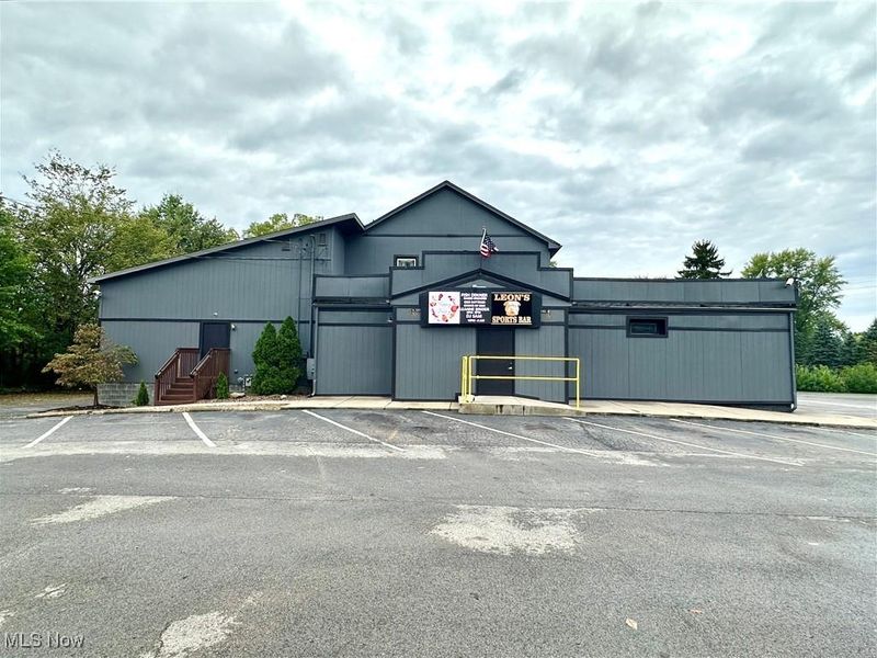 1111 Niles Cortland Road NE, Howland, OH 44484 Photo 2