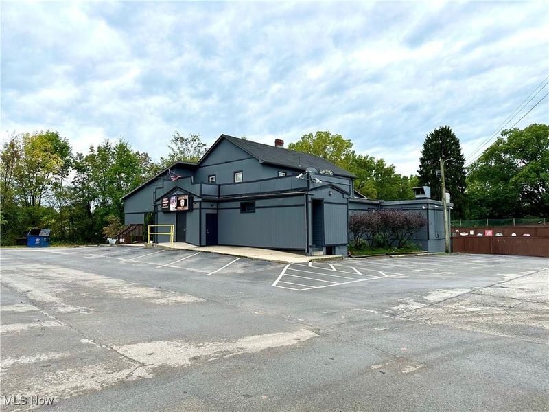 1111 Niles Cortland Road NE, Howland, OH 44484 Photo 4