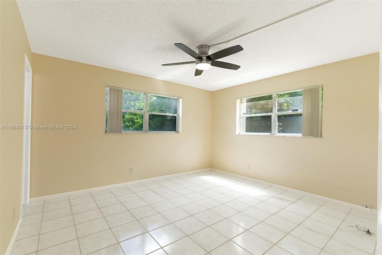 7900 S Colony Cir S, Unit 101, Tamarac, FL 33321 Photo