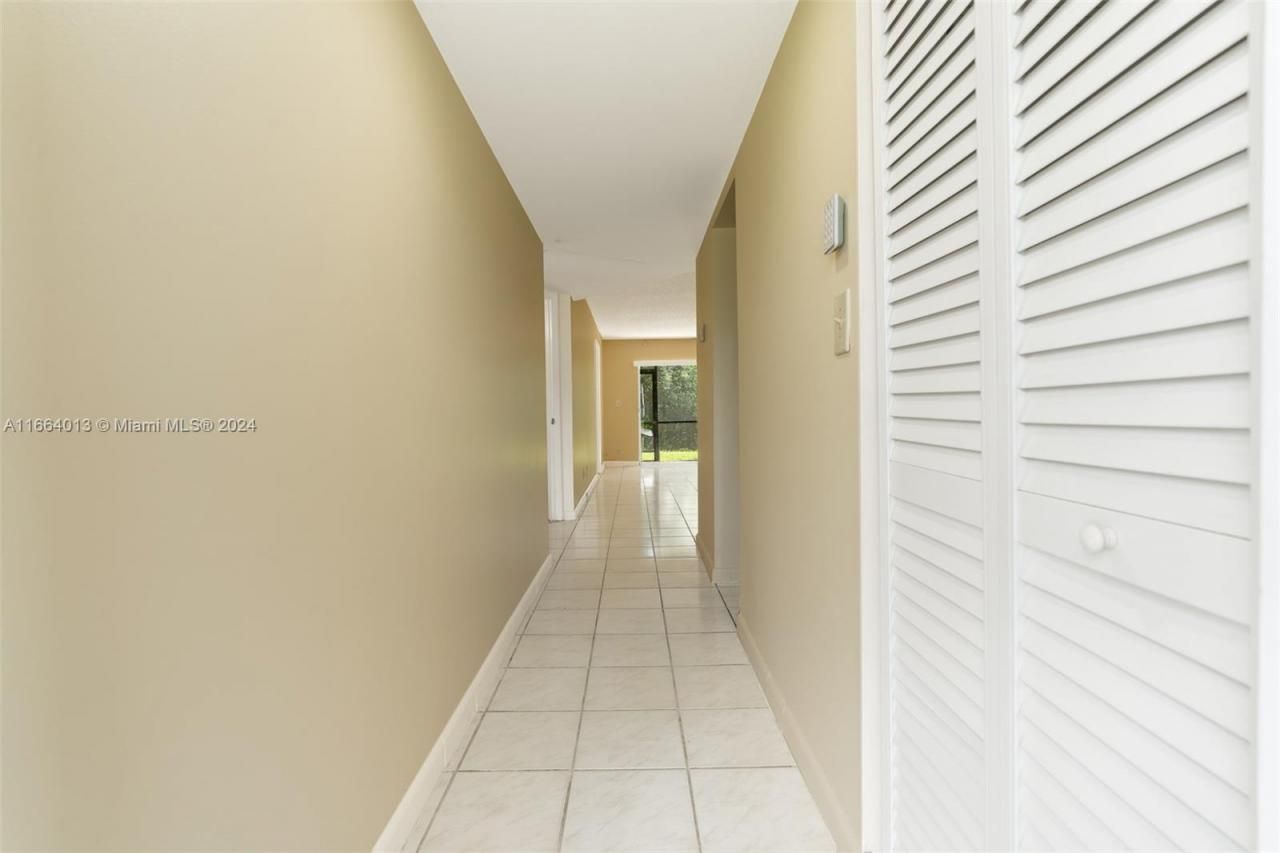 7900 S Colony Cir S, Unit 101, Tamarac, FL 33321 Photo
