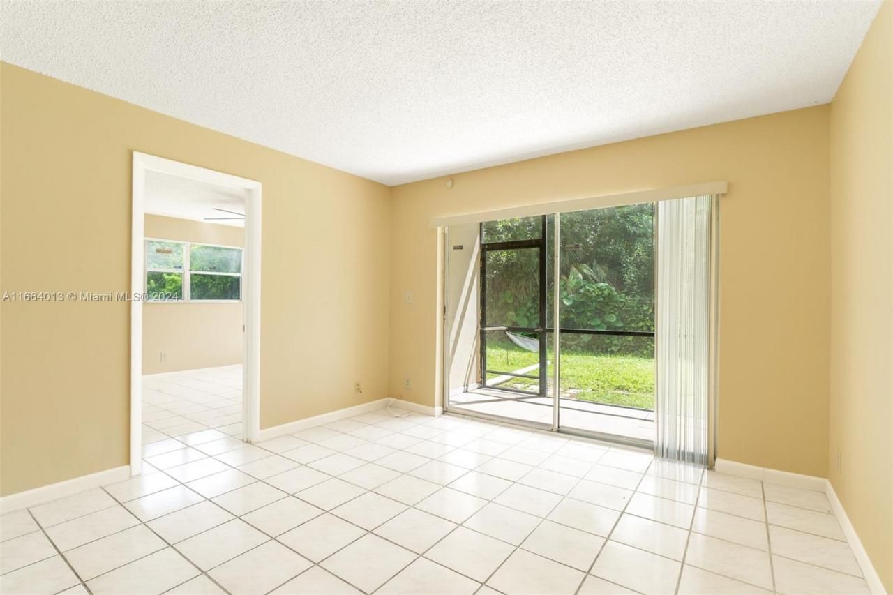 7900 S Colony Cir S, Unit 101, Tamarac, FL 33321 Photo