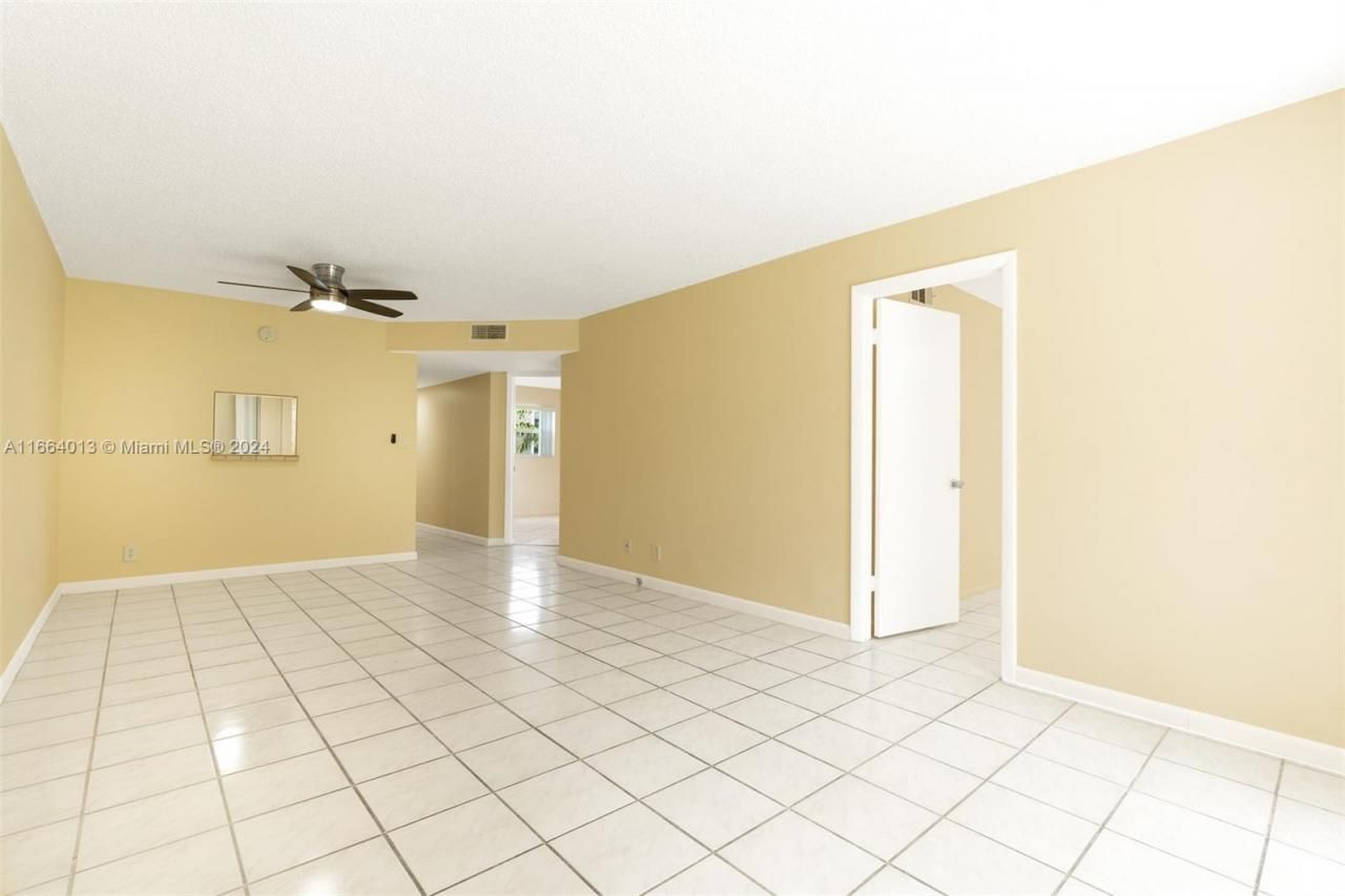 7900 S Colony Cir S, Unit 101, Tamarac, FL 33321 Photo