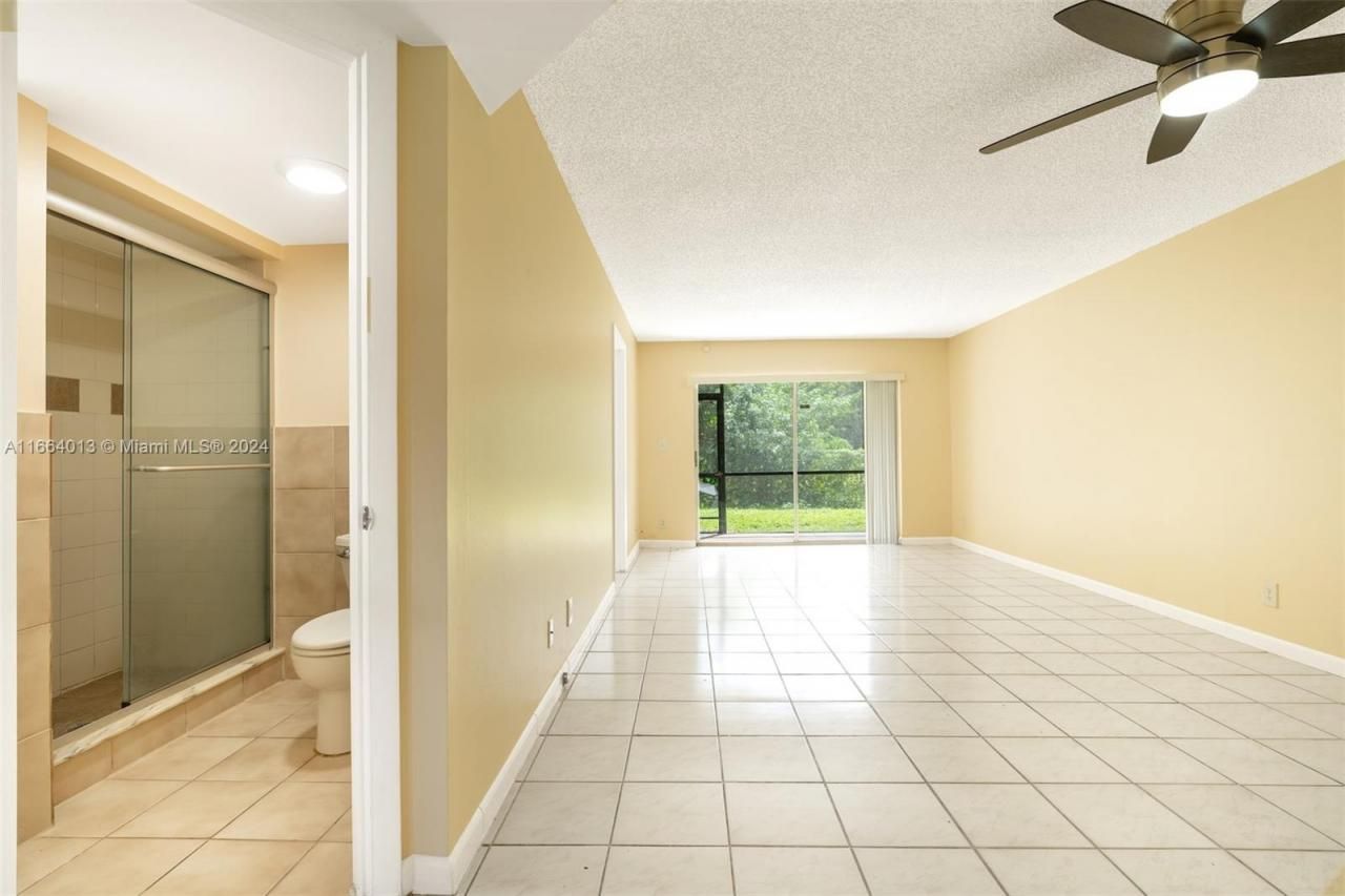7900 S Colony Cir S, Unit 101, Tamarac, FL 33321 Photo