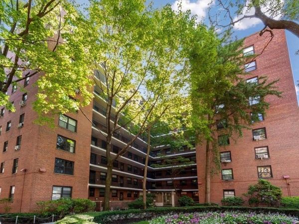 35-31 85th Street, Unit 2L, Jackson Heights, NY 11372