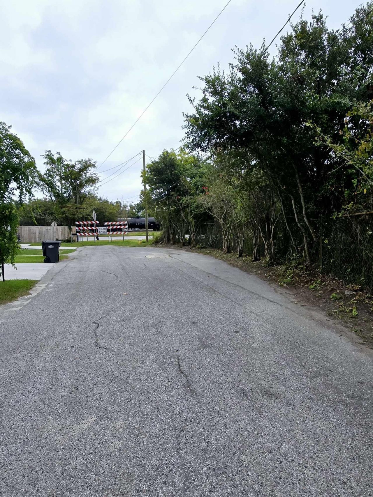 1990 Irving Avenue Photo 2