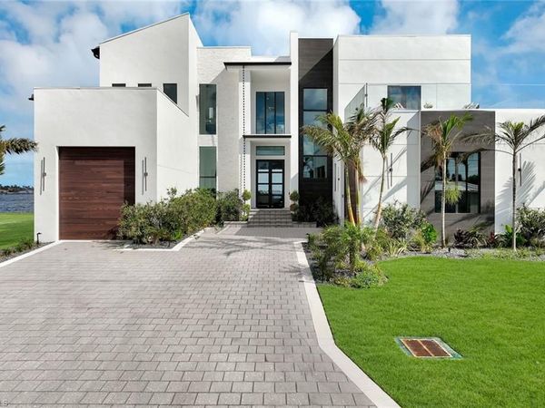 5831 SW 1st AVE, CAPE CORAL, FL 33914