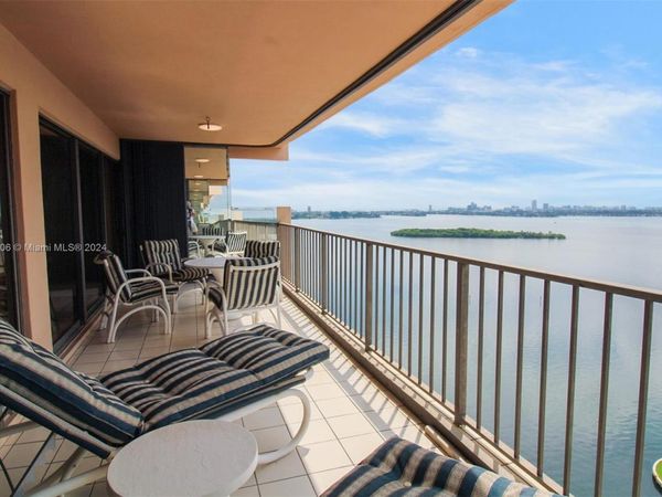 1800 NE 114th St, Unit 2308, Miami, FL 33181