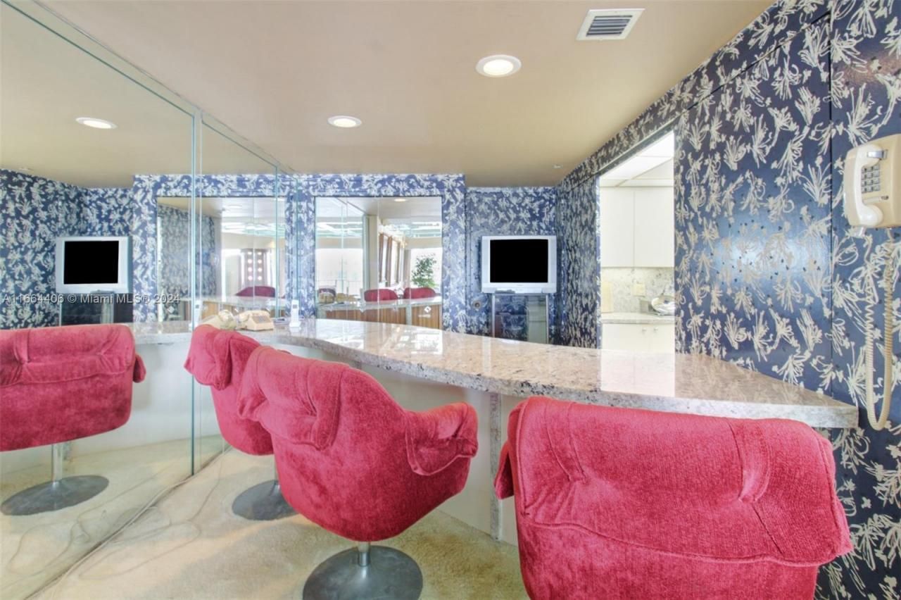 1800 NE 114th St, Unit 2308, Miami, FL 33181 Photo