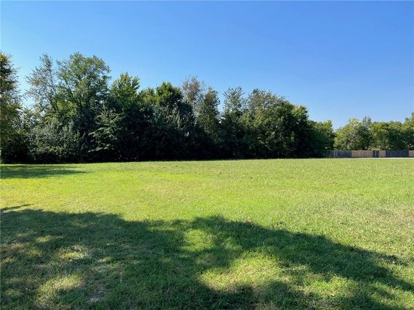 S Carl Street, Siloam Springs, AR 72761
