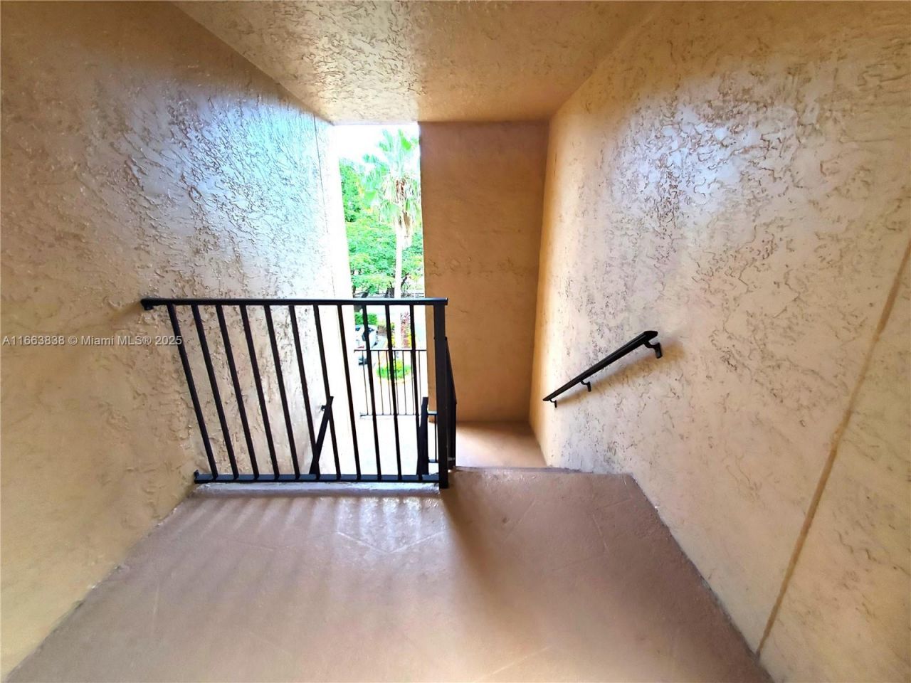 2941 N Nob Hill Rd, Unit 301, Sunrise, FL 33322 Photo