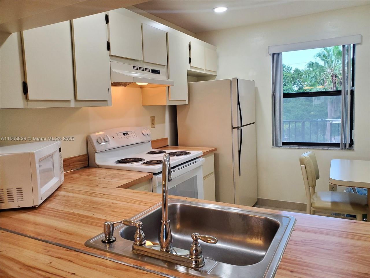 2941 N Nob Hill Rd, Unit 301, Sunrise, FL 33322 Photo