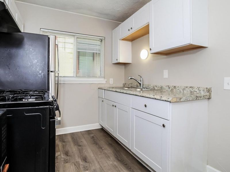 1328 Kent Street, Columbus, OH 43205 Photo 4