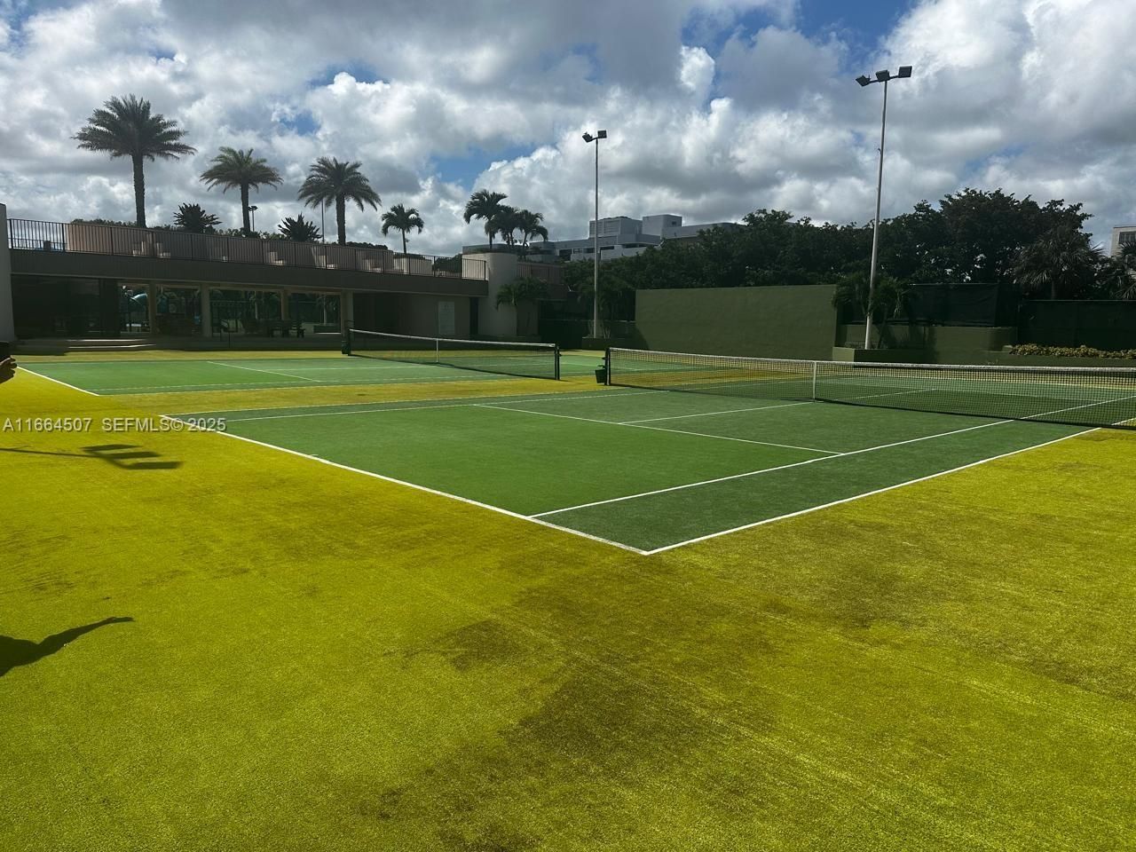 1800 NE 114th St, Unit 401, Miami, FL 33181 Photo