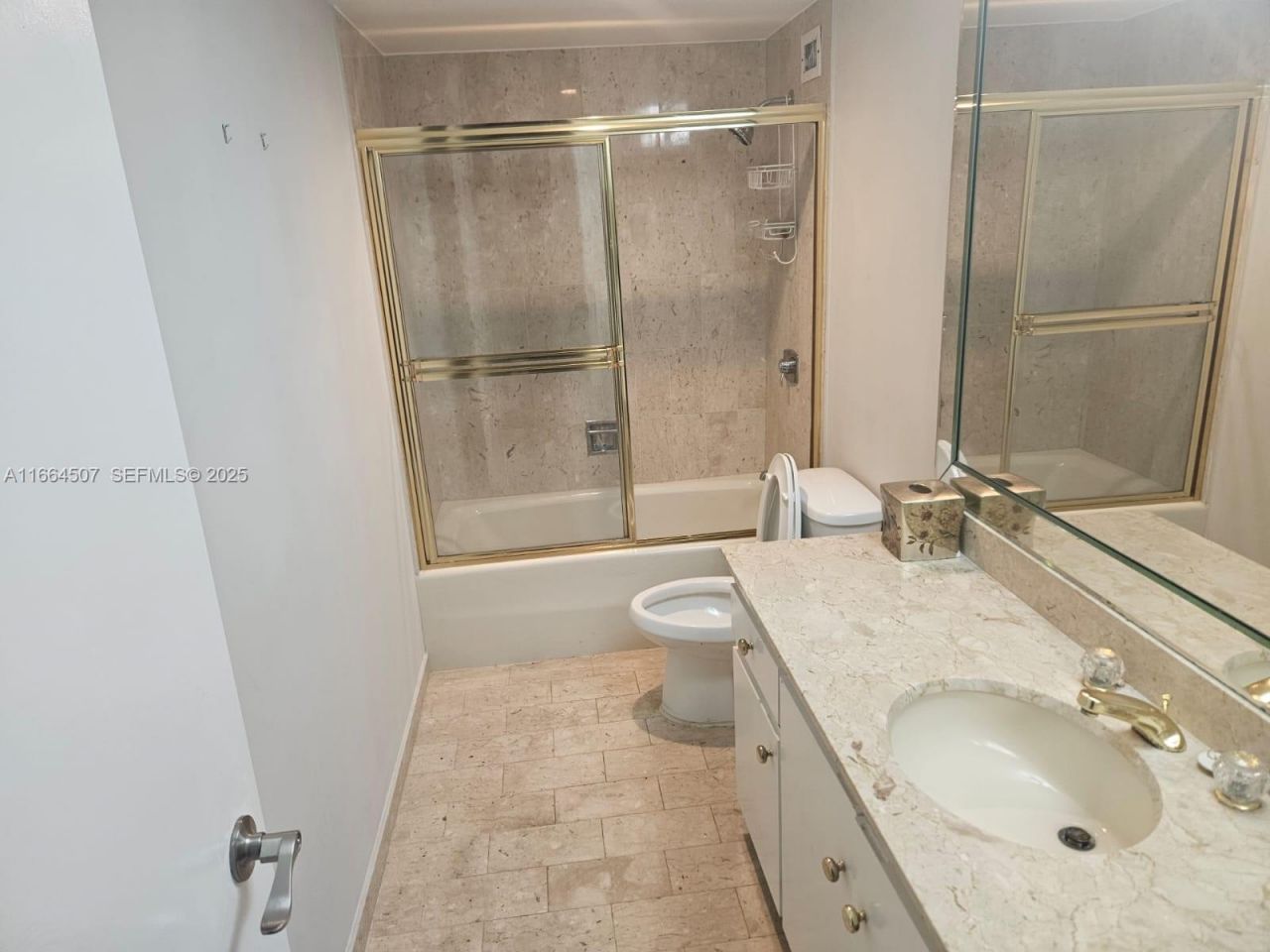 1800 NE 114th St, Unit 401, Miami, FL 33181 Photo