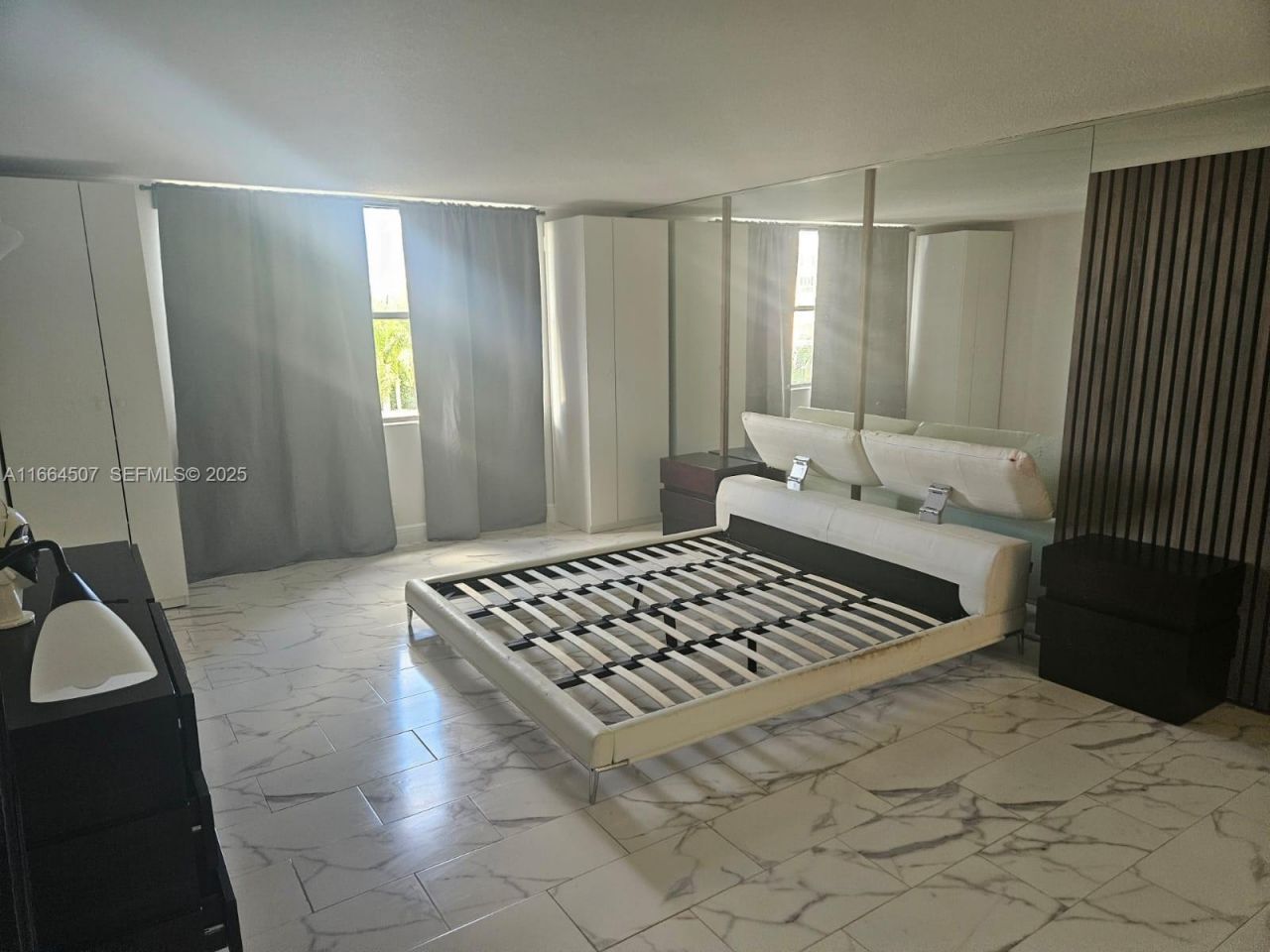 1800 NE 114th St, Unit 401, Miami, FL 33181 Photo