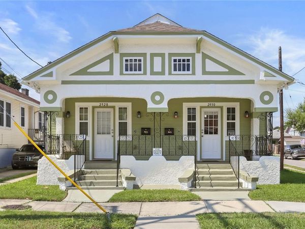 2928 30 UPPERLINE Street, New Orleans, LA 70115