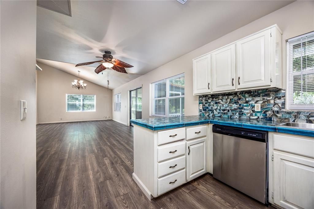 131 Riley Lake Drive, Hawthorne, FL 32640 Photo