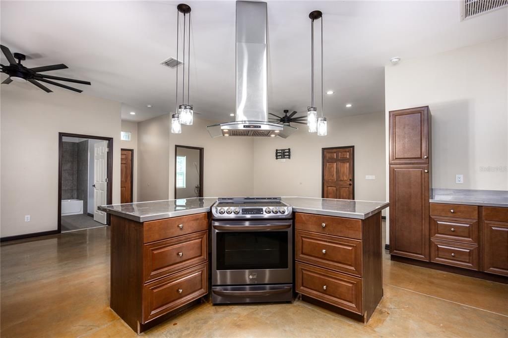 131 Riley Lake Drive, Hawthorne, FL 32640 Photo