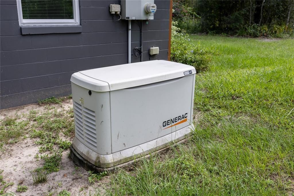 131 Riley Lake Drive, Hawthorne, FL 32640 Photo