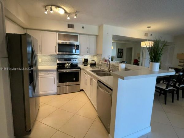 19601 E Country Club Dr, Unit 7501, Aventura, FL 33180