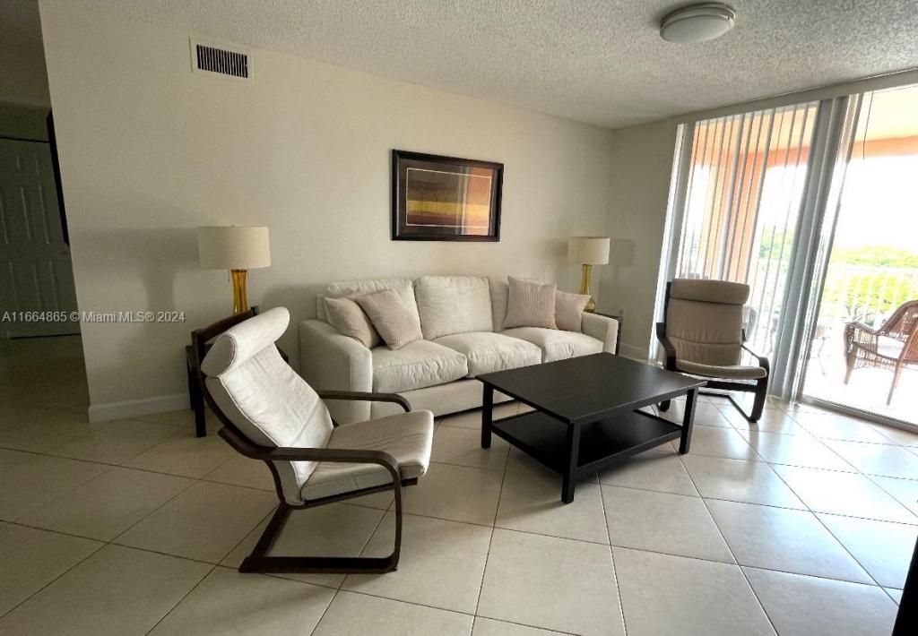 19601 E Country Club Dr, Unit 7501, Aventura, FL 33180 Photo