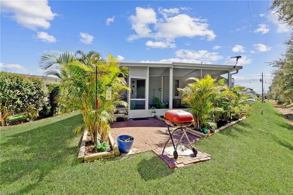 221 Shrub Ln N, North Fort Myers, FL 33917 Photo