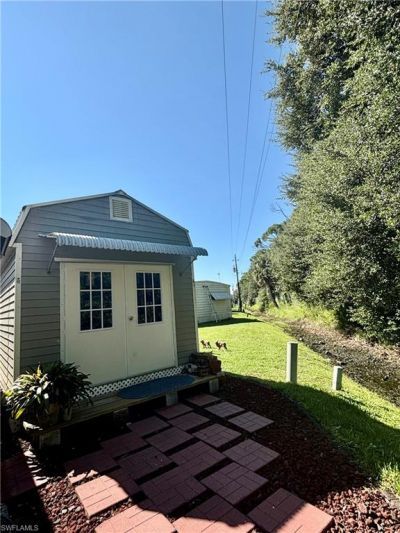 221 Shrub Ln N, North Fort Myers, FL 33917 Photo