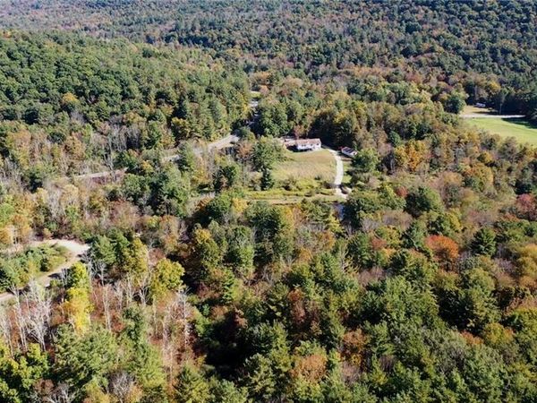 25 Nobletown Road, Hillsdale, NY 12529