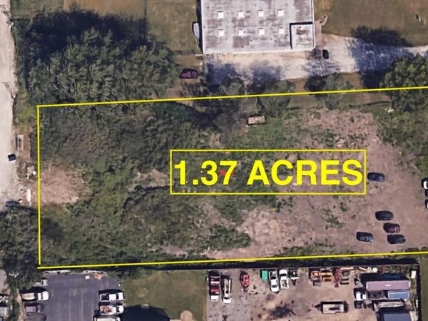 10S154 Schoger Drive, Naperville, IL 60564