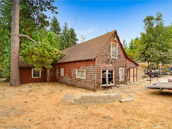 26374 Apache Trail, Rimforest, CA 92378