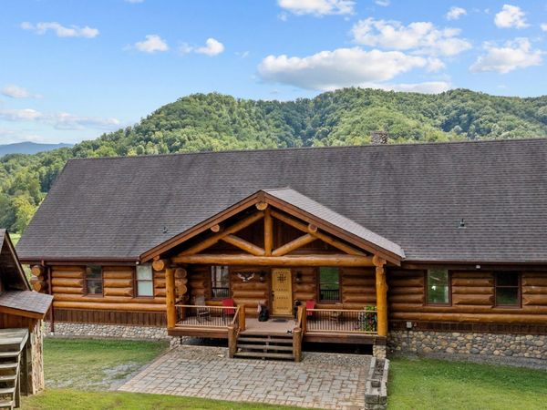 4769 Jones Cove Road, Cosby, TN 37722