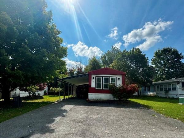 21 briarwood, Batavia, NY 14020